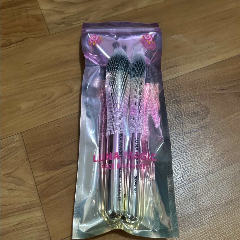 Luna Magic Face Brush Set